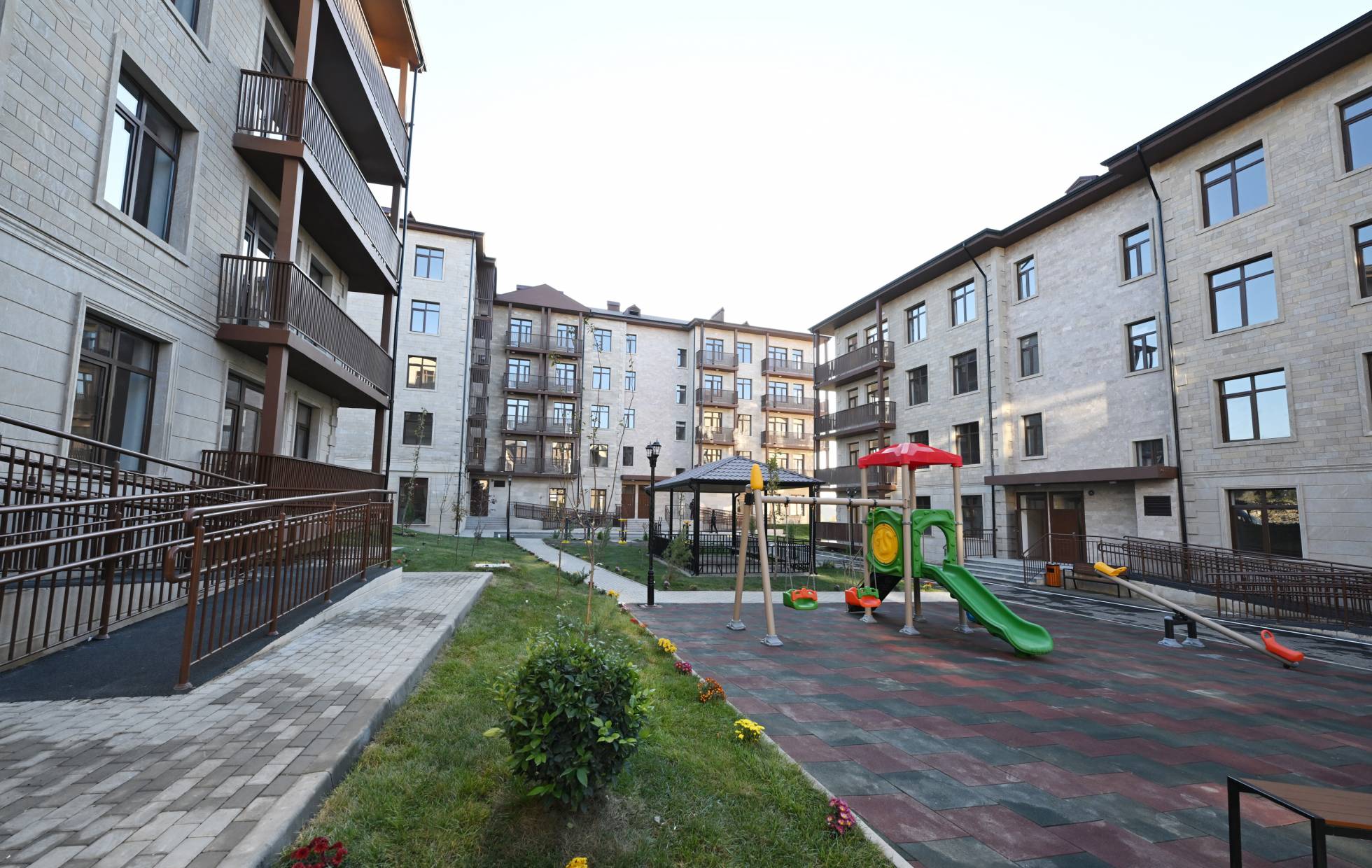 Cəbrayıl şəhərində yaşayış kompleksi